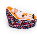 Comfortabele zitzak met babybed