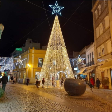 Luci dell'albero di Natale giganti all'aperto per decorazioni per le vacanze commerciali