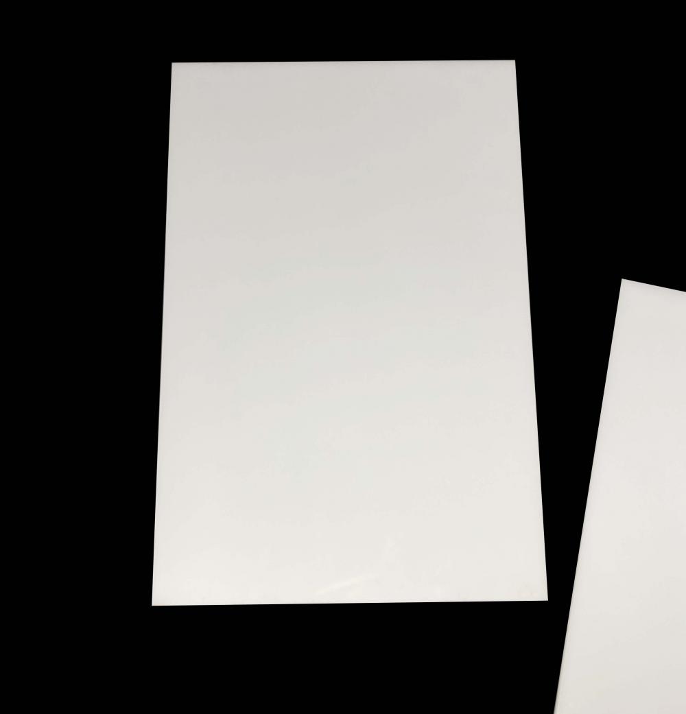 3 مللي متر أكريليك أبيض صلب 4٪ شفاف