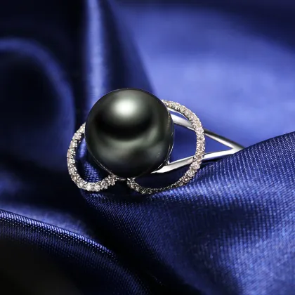 Classical Circle Diamond 14K White Gold Emerald Pearl Ring