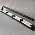 Patch panel 1U a 24 porte con gestione dei cavi