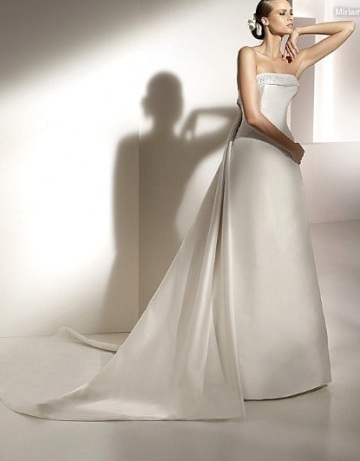 Simple A-line Strapless Cathedral Train Satin Bowknot Wedding Dress