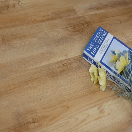 Hand-scraped Canadian Maple Laminate Flooring