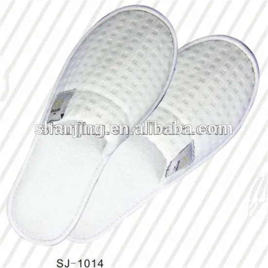 Factory Promotion Customized Logo adult plush indoor slippers