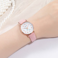 Nieuwe Trendy Grappig Horloge voor Vrouwen met Matte Lederen Band Mode Causale Quartz Horloges voor Dames Charme Kleine Wijzerplaat Horloge: