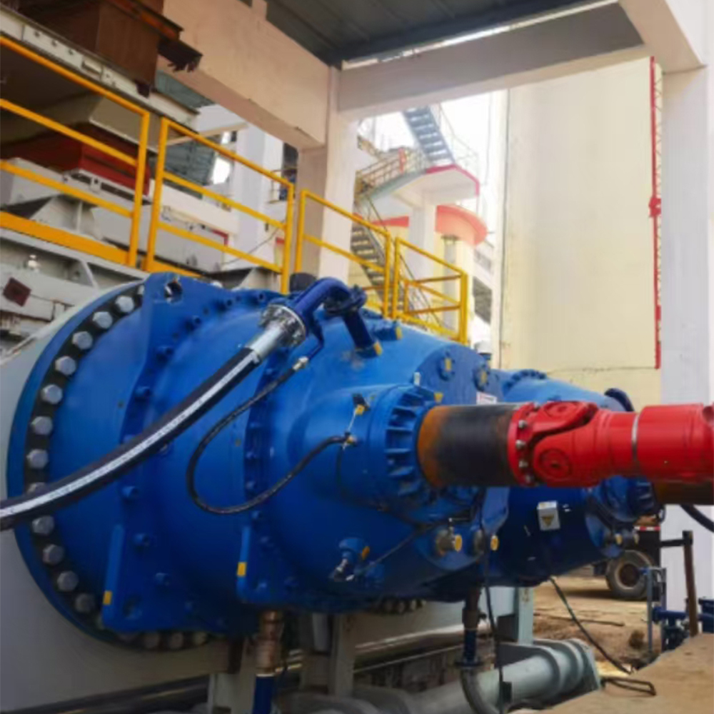 Stabilized lifting gearboxes for lifting equipment