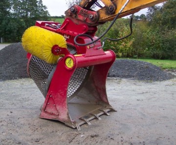BENATI 9SB excavator rotary screening bucket