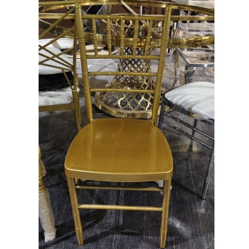 Gold Party Wedding Chiavari Hotel Furniture for Tiffany Banquet Chairs" 

However, if we aim for conciseness and SEO-friendliness, a more appropriate title might be:

"Chiavari Chairs for Tiffany Wedding Banquets