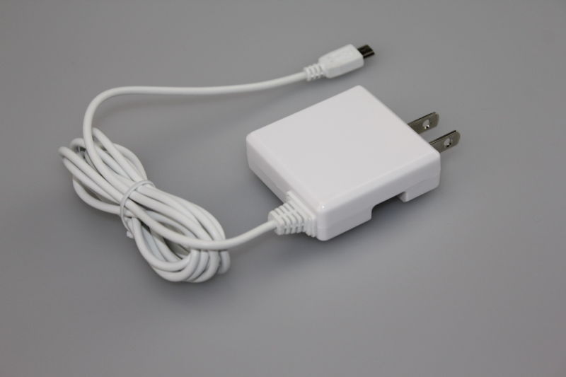 From Mfi Factory Micro USB Smartphone Charger (AC-MC-005)