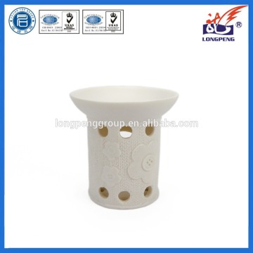 2016 Eco-Friendly Elegant White Hollow Design Decorative Ceramic Essential Oil Burners with Weaving Flowers