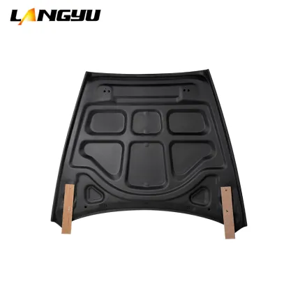 2018+ Car Auto Part: Dry Carbon Fiber Bonnet Cover for Rolls Royce Cullinan