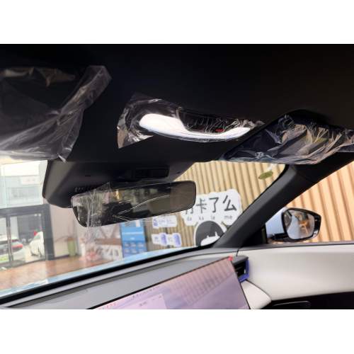 MAZDA EZ-60 Mazda's first global models