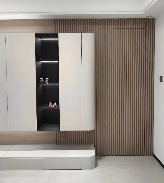 acussi invisible door