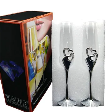 Elegant Rhinestone Heart Champagne Glasses