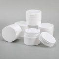 سعر الجملة 100 مل فارغ بلاستيكي أبيض PP Cream Cream Jar مخصصة مع Flip Top Cap