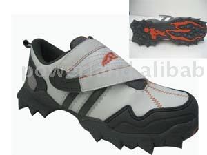 Leisure shoes