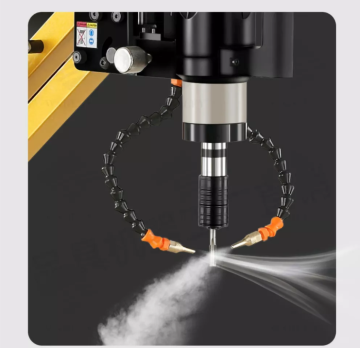 M16 M16 M16 M24 مرن المسمار الدوار المرن النقر على الشاشة واللمس شاشة DIN JIS Chuck Tapping Machine: حلول تصنيع الدقة