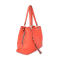 Vintage Valentina Schultertasche aus weichem Leder in Rot