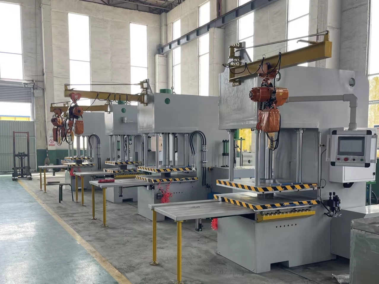 C-type Single-station Cylinderless Wax Injection Machine For High ...