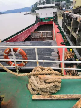 1000 DWT Bulk Carrier Ship Build In 2004