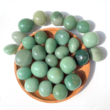 Wholesale Green Aventurine Tumbled Stones for Healing and Decor
