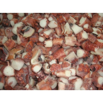 Čerstvě zmrazená nakrájená chobotnice