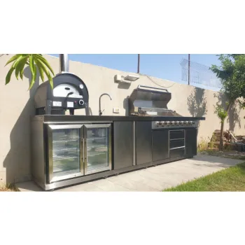 Built-In BBQ Island with Sinks, Lockable Wheels, and Independent Freezers for Outdoor Kitchens
