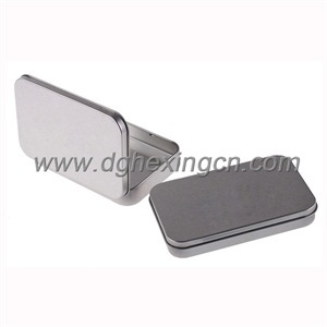 Small hinged mint metal box