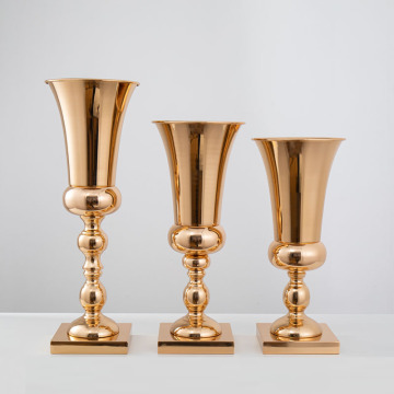 Tromba Servo di fiori d'oro d'argento - Centrotavola per matrimoni e portabandini