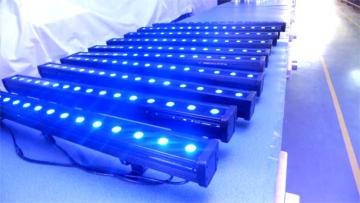 16*8W RGBW 4 in 1 IP65 LED Wall Washer Outdoor Bar Light