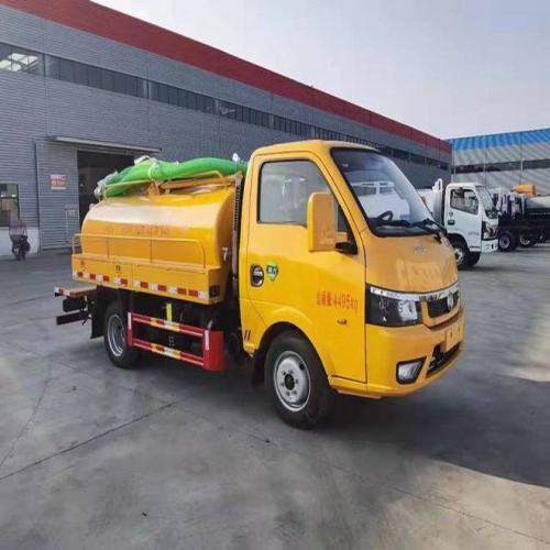 Dongfeng 4x2 2cbm vácuo de esgoto caminhão de sucção Price