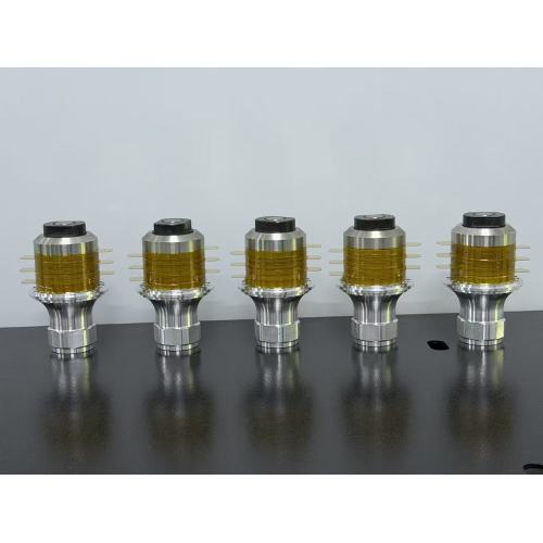 20kHz 6 Piezo Seramik Ultrasonik Kaynak Dönüştürücü