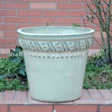 (FO-9902)Round Ceramic Clay Planter With Relief