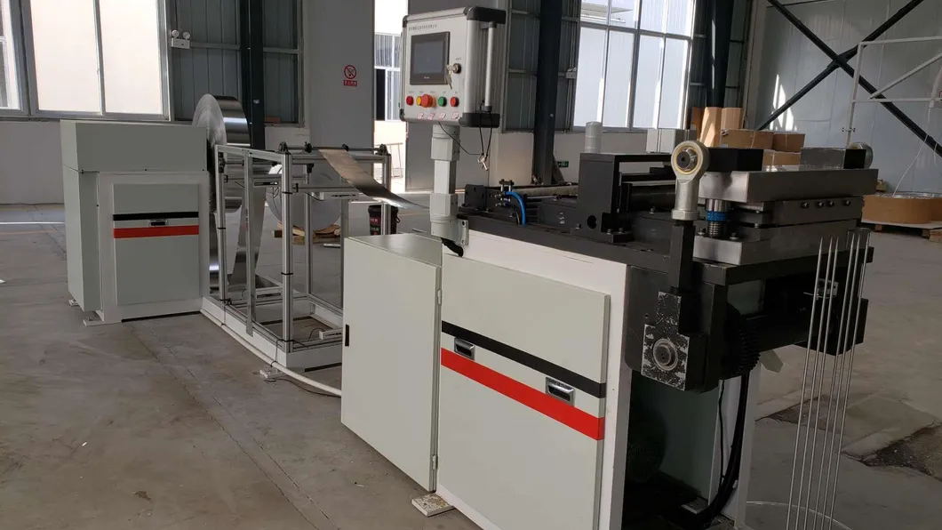 Мала машина за пресовање рупа од алуминијумских пераја са матрицом за штанцање