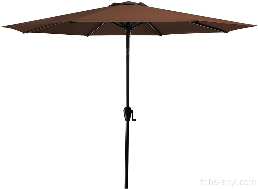 Grand parapluie en plein air avec stand