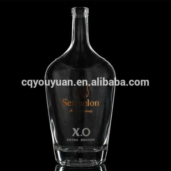 Super Flint Glass Machine Blow Glass Bottles with Stopper Top 700ML Glass Spirit Bottles