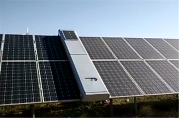 Sistema de limpieza de paneles solares para parque solar
