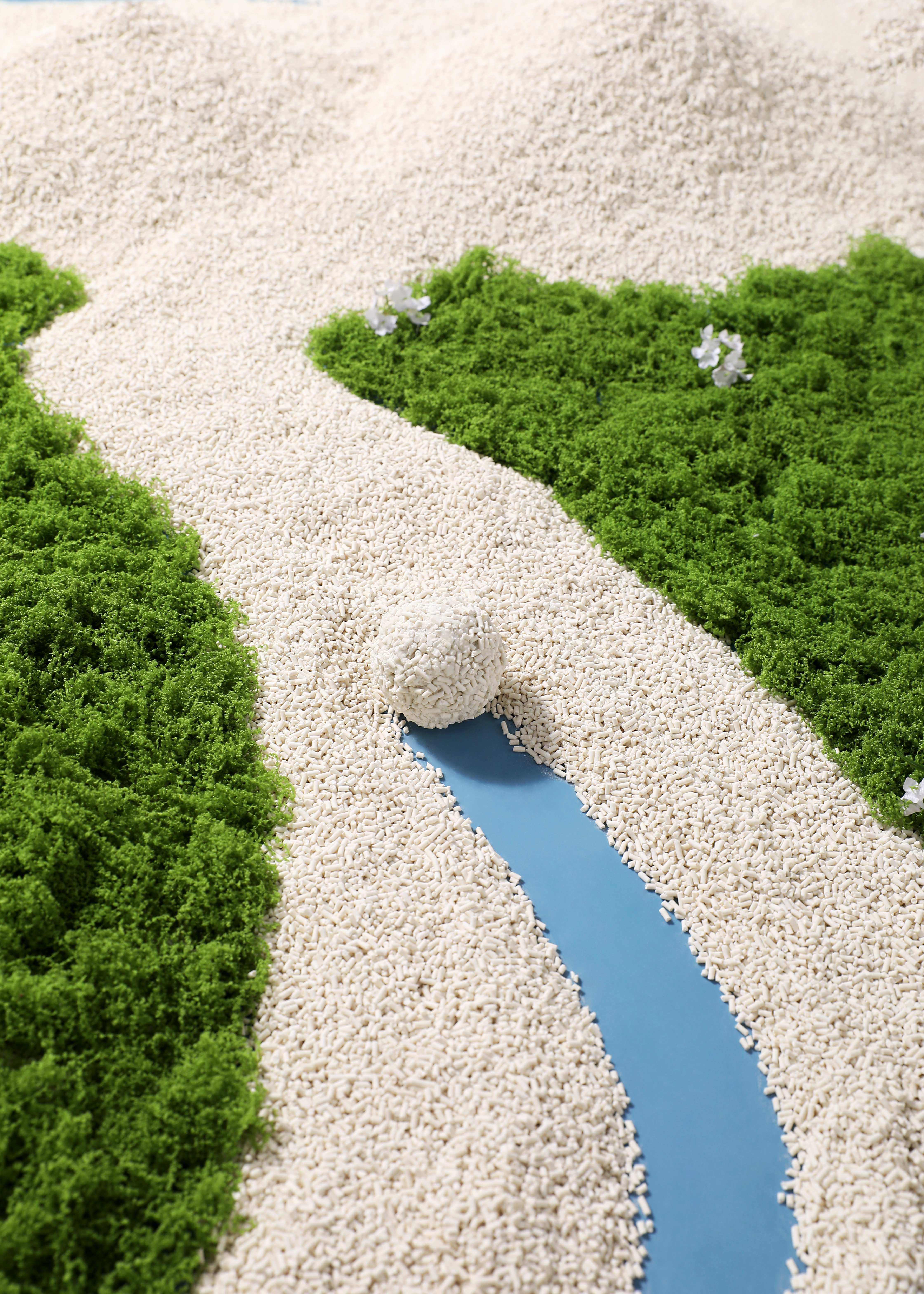 Short granule cat litter