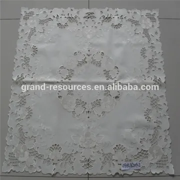 Cheap wedding table overlay
