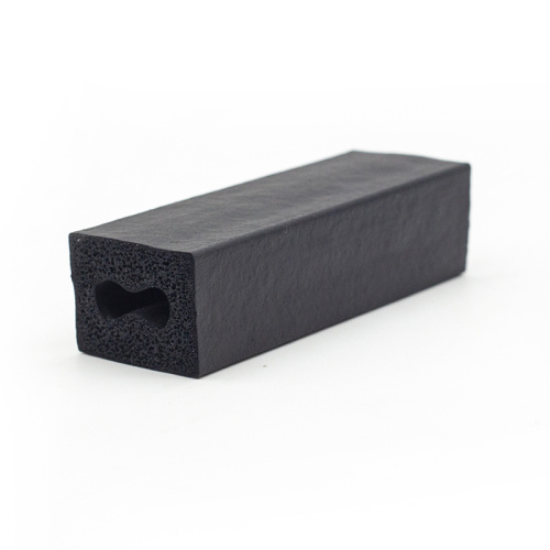 Brouilles d'extrusion en caoutchouc EPDM Sponge Strip en mousse