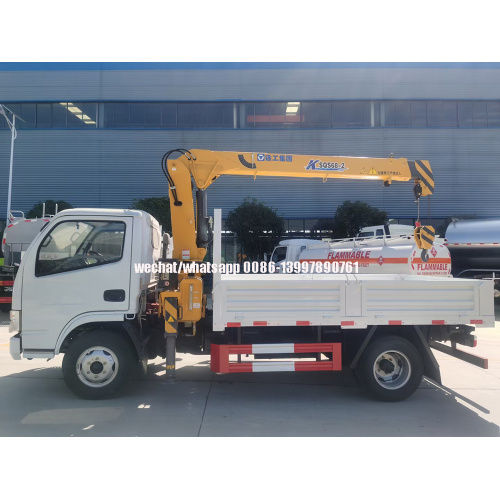 Dongfeng RHD Cargo Truck Mounted XCMG 3.2T Telescopic Crane