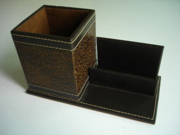 pen holder