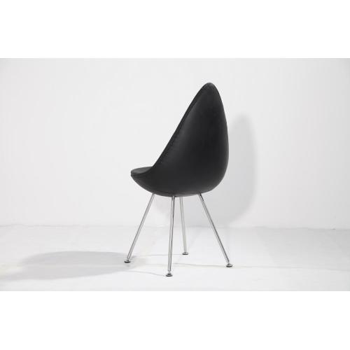 Réplica estofada da cadeira da gota de Arne Jacobsen do projeto dinamarquês