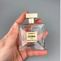 Atomizador de botella de vidrio de perfume cuadrado recargable