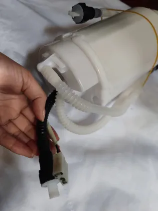 Auto Spare Car Parts Fuel Pump Assembly for Porsche Cayenne OE 95562093201