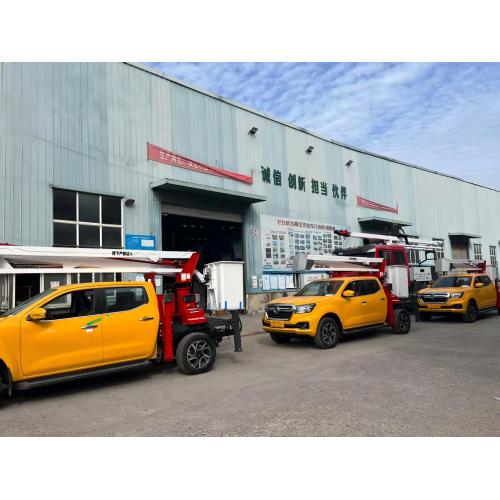 Грузовик с подъемной платформой с поворотной стрелой 12 м, 40 футов