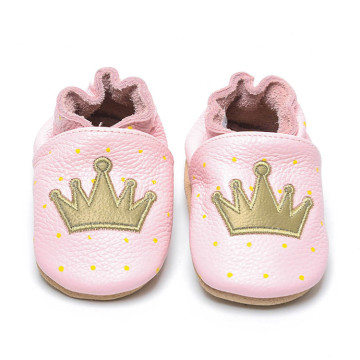Новородени розови кожени бебешки обувки
