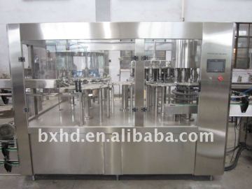 Hot filling machine