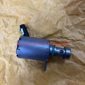 Land Rover Control Valve (صمام مكبس تبريد الزيت) لـ Range Rover ، Discovery ، Sport Evoque - Part Number LR073684