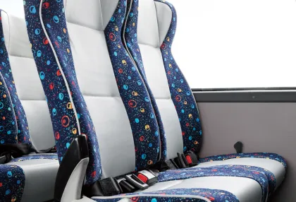 Klq 6129k Higer Bus: Attractive Price for Brand New Mini Coach with Right Hand Drive and Coach Seats